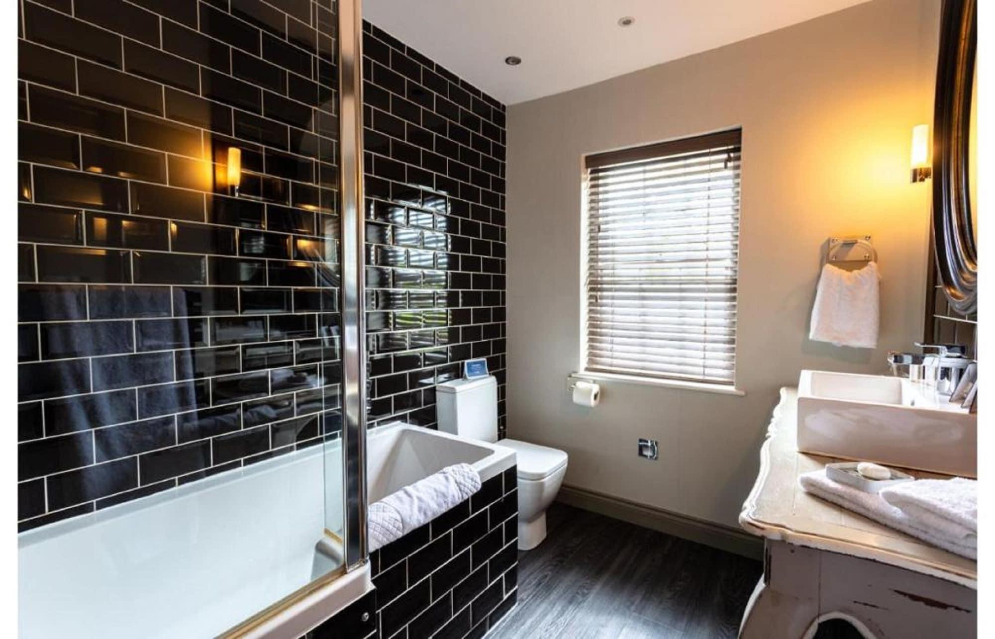 Harbour Hotel & Spa Chichester Bagian luar foto